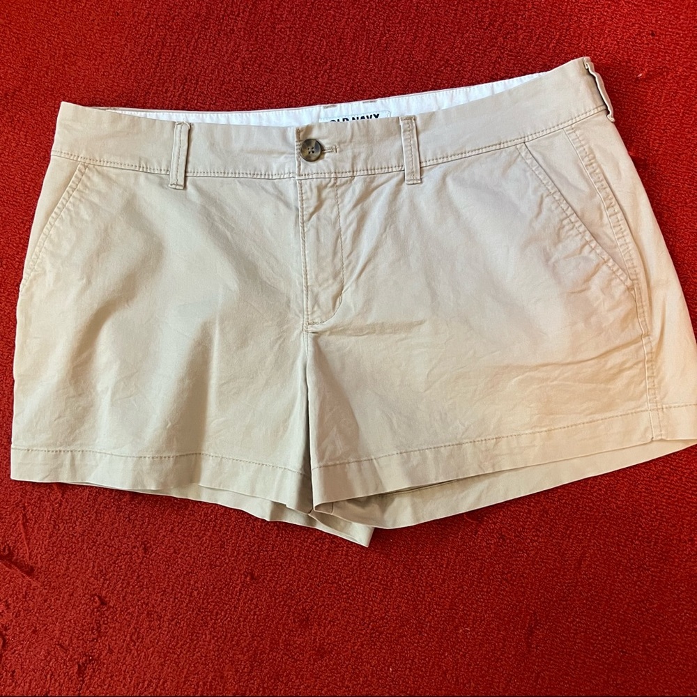 Old Navy Khaki shorts
